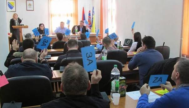 SO Srebrenica zaključila: Smirivati tenzije