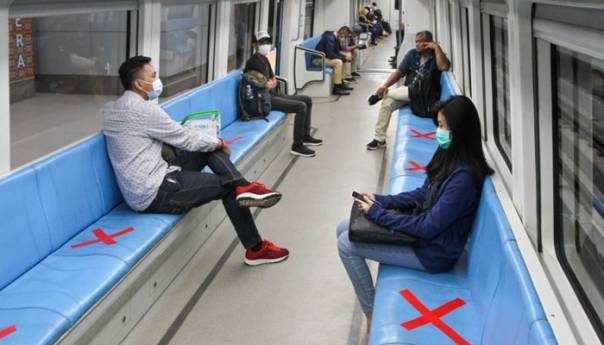 Socijalno distanciranje usporilo je širenje virusa