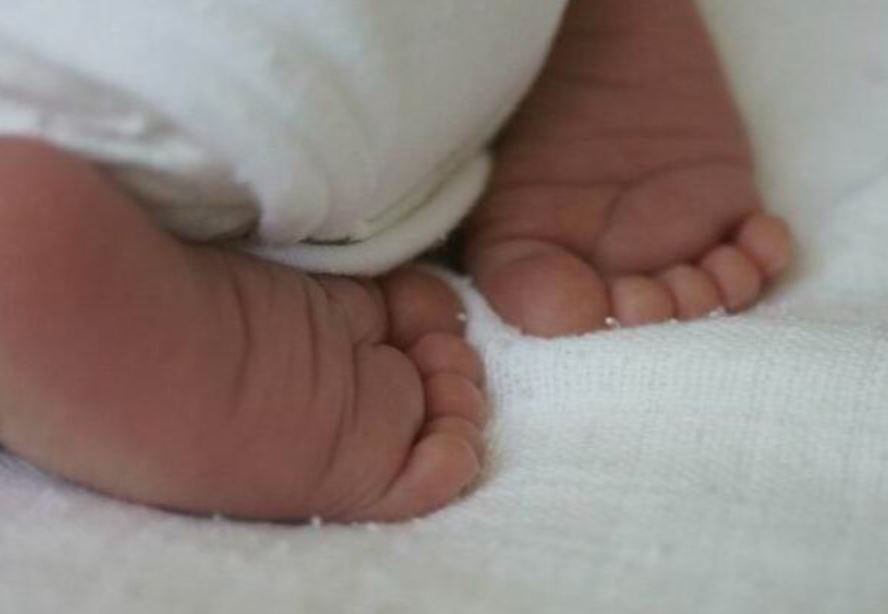 Šok na školskom dvorištu u Njemačkoj: Pronađena tek rođena beba