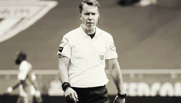 Šok: Preminuo poznati francuski sudija, srušio se na treningu