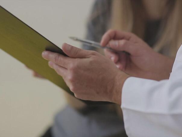 Šokantan slučaj u Hrvatskoj: Ginekolog osuđen za silovanje nastavlja raditi u bolnici