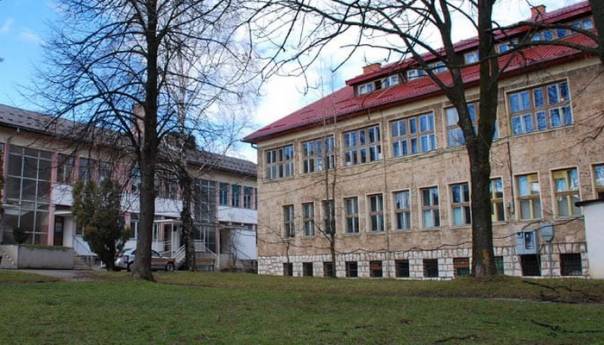Sokolac: Od posljedica zaraze virusom korona preminuo stariji muškarac