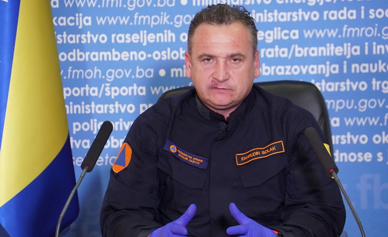 Solak: Starije osobe da ne koriste odobrenje za šetnju