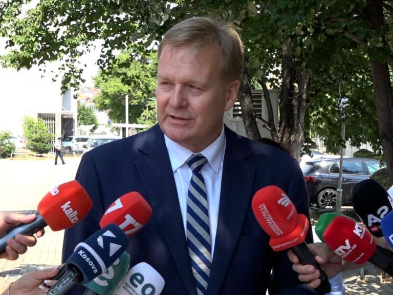 Sorensen danas s Kurtijem o Zakonu o strancima