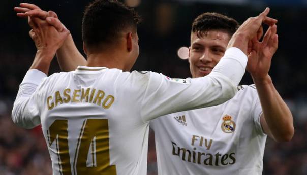 Šou Casemira i fenomenalna asistencija Jovića za vrh tablice