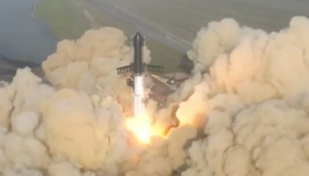 SpaceX lansirao Starship, u zraku cijeli eksplodirao