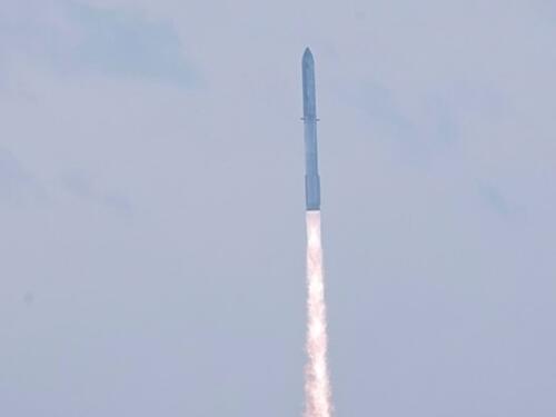 SpaceX spreman za novi let najmoćnije rakete, očekuje se i dolazak Trumpa