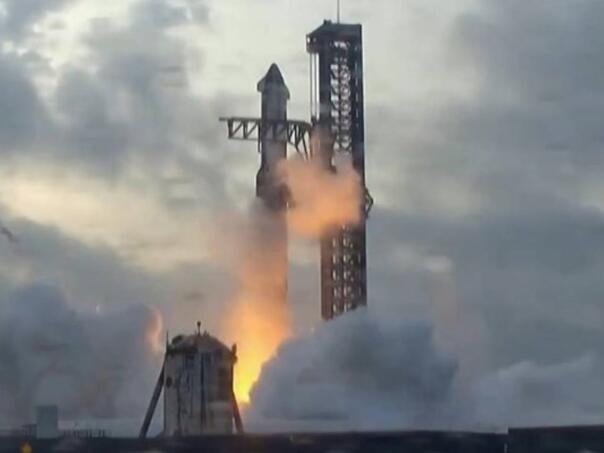 SpaceX uspješno lansirao najmoćniju raketu na svijetu