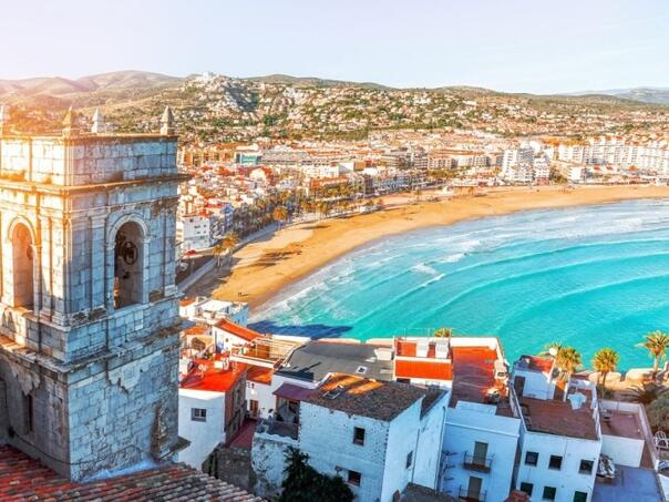 Španija blokira više od 65.000 oglasa za iznajmljivanje smještaja putem Airbnb-a