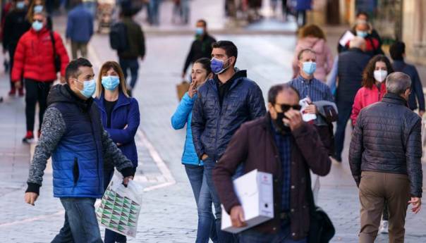 Španija će imati registar osoba koje odbijaju vakcinu protiv korone