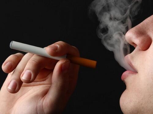 Španija predstavila nacrt zakona o zabrani pušenja