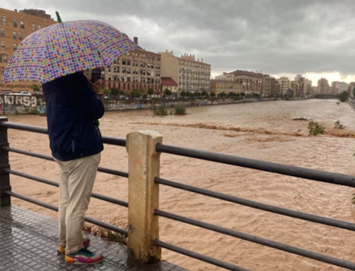 Španija uvodi plaćeni klimatski dopust za radnike
