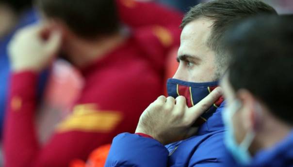 Španski mediji: Pjanić razočaran statusom, saigrači iznenađeni