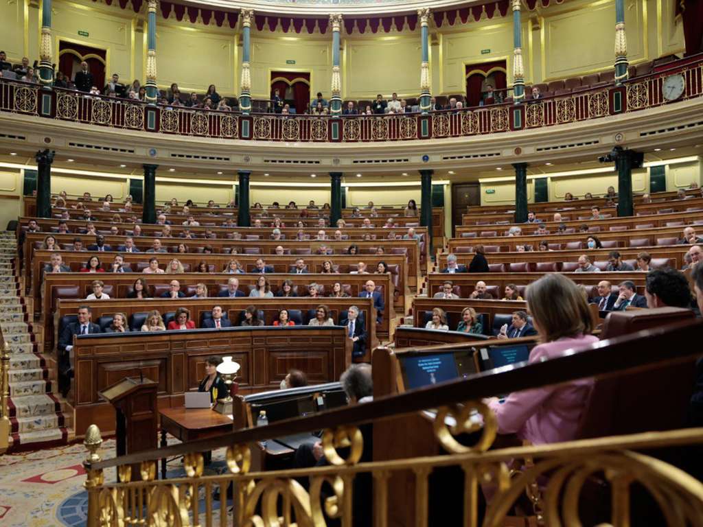 Španski parlament odobrio embargo na oružje Izraelu