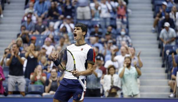 Španski tinejdžer izbacio Tsitsipasa, ispala i Osaka