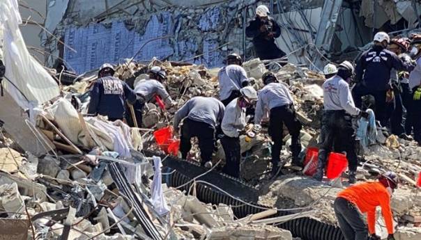 Spasilački timovi izvukli još dva tijela iz ruševina zgrade u Floridi