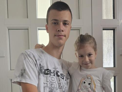 Spasimo Armina i Hanu od patnje kroz koju je prošla njihova majka