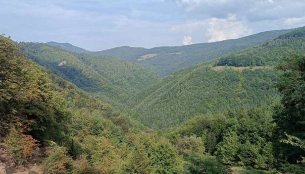 Spasioci došli do izgubljenog planinara na Tajanu