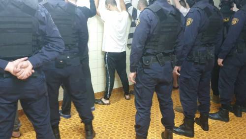 Specijalci i službeni psi upali u KPZ Sarajevo, pretresene i prostorije za advokate