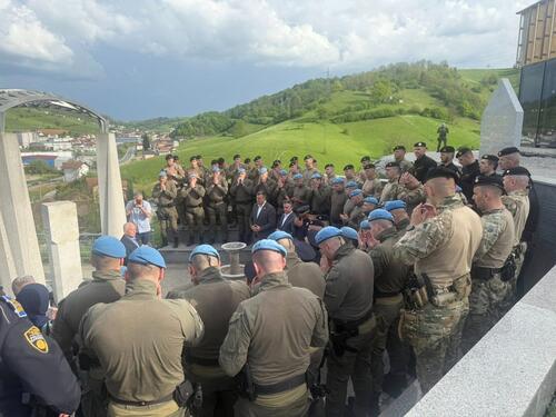 Specijalci nakon vježbe 'Unity 2025' posjetili Bužim i obišli turbe generala Nanića