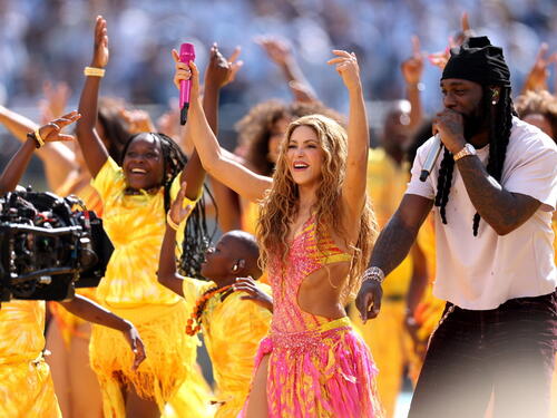 Spektakl na poluvremenu: Shakira blistala u kreaciji sa 200.000 Swarovski kristala