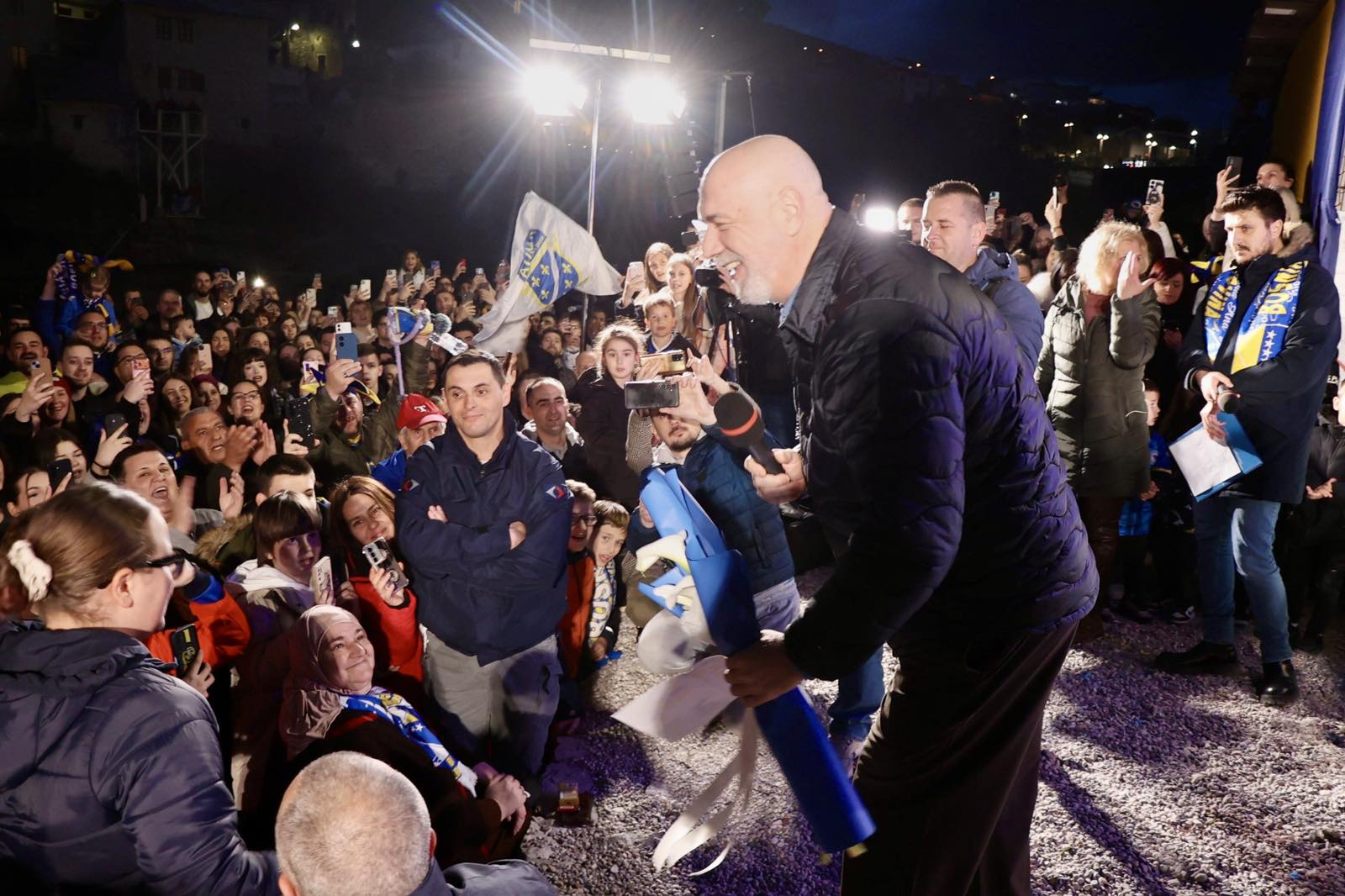 Spektakl u Mostaru: Barbarez dočekan ispod Starog mosta