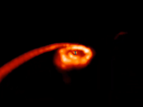 Spektakl u svemiru: Crna rupa ne prestaje da sija