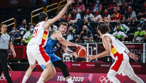 Spektakl u Tokiju: Slovenija savladala Španiju