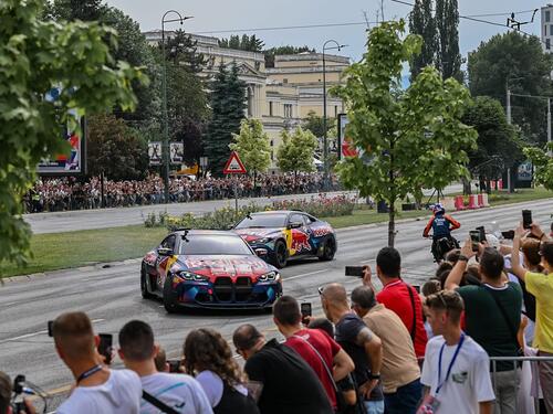 Spektakl zvani Red Bull Showrun dao Sarajevu novu turističku dimenziju