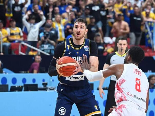 Spektakularan debi Aleksandra Lazića: Ubacio 30 poena