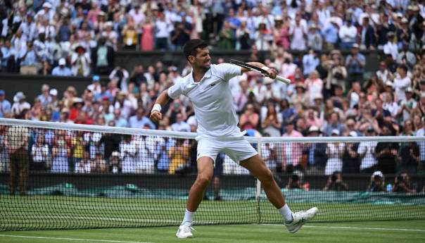 Spektakularni preokret Đokovića za polufinale Wimbledona