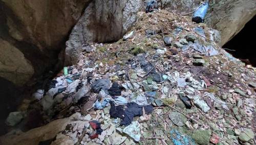 Speleolozi u jamama pronašli granate, životinjske kosti i dosta smeća