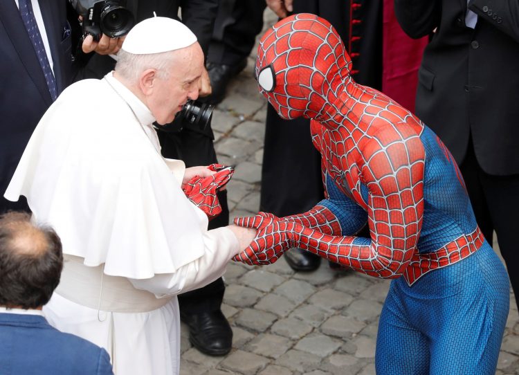 Spiderman se rukovao s papom Franjom