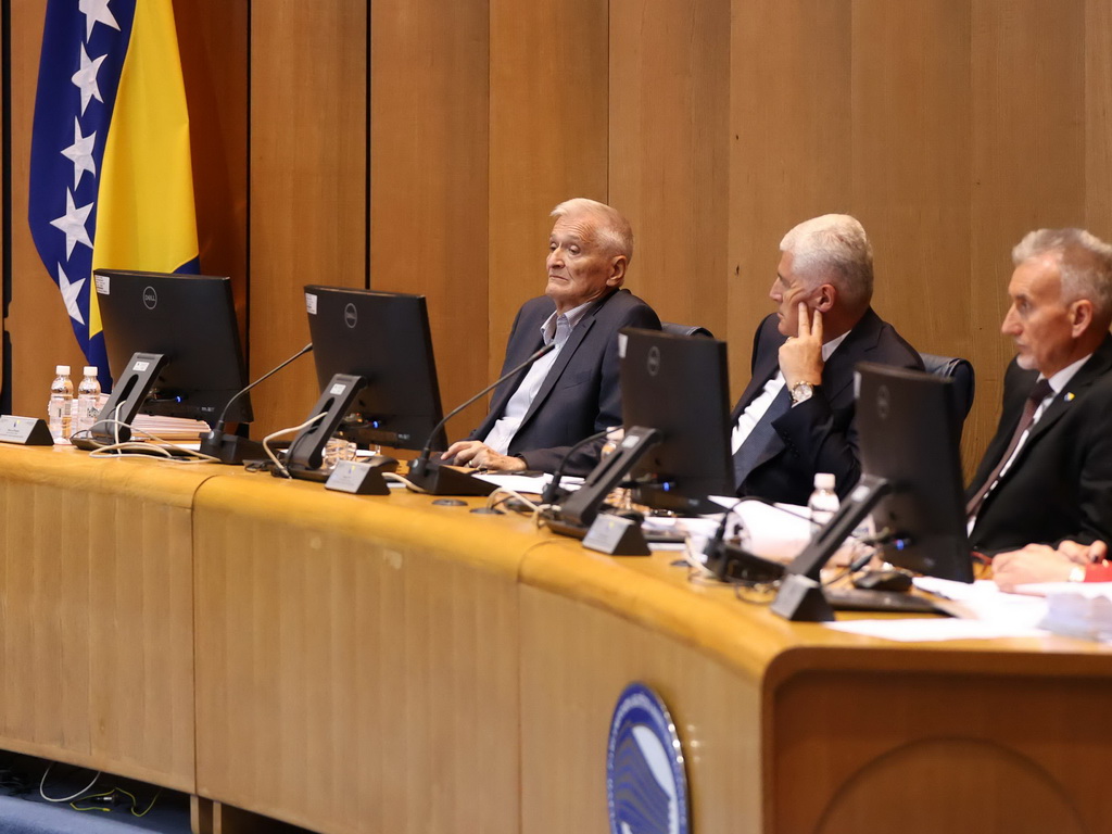 Špirić: Mi iz srpskog naroda ne želimo učestvovati u ovoj močvari
