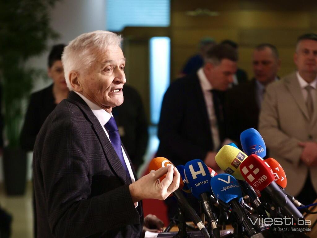 Špirić: Nećemo biti kvorum za smjenu Košarca i Amidžića