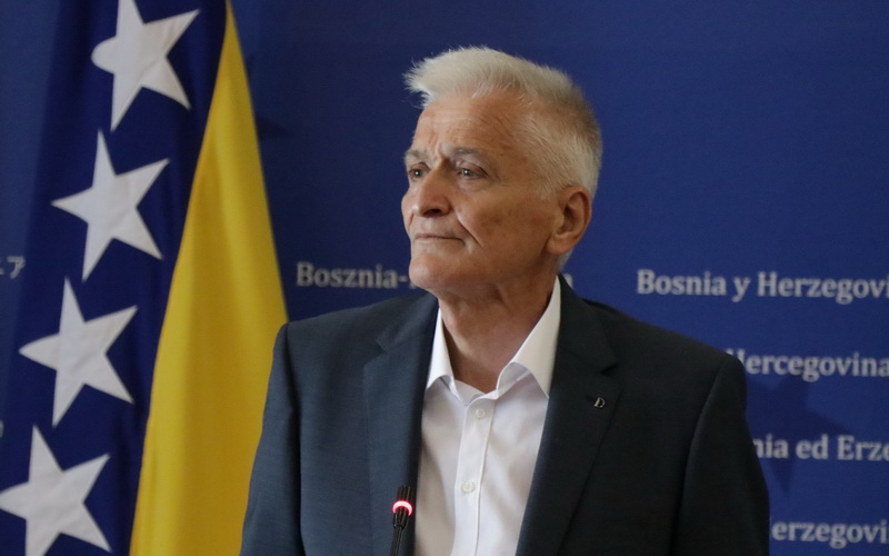 Špirić: Od Cikotića očekujem detaljan izvještaj o stanju migrantske krize u BiH