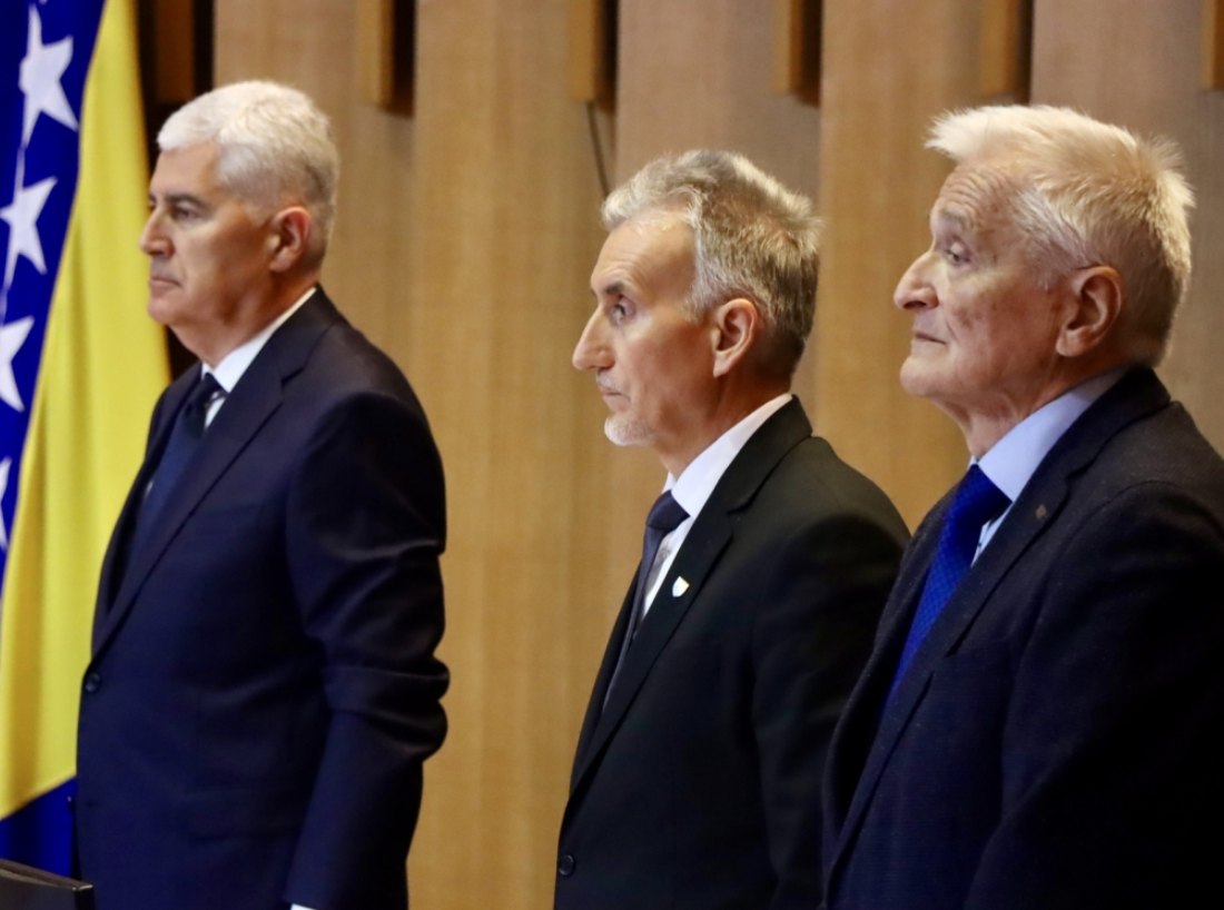 Špirić: Upornost 'trojki' iz FBiH i RS-a gura BiH u sve dublju političku krizu