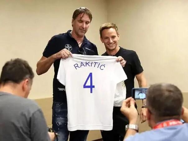 Split je na nogama: Ivan Rakitić uskoro potpisuje za Hajduk!