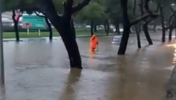 Split pod vodom, na Mosoru slapovi koji se jave nekoliko puta u deceniji