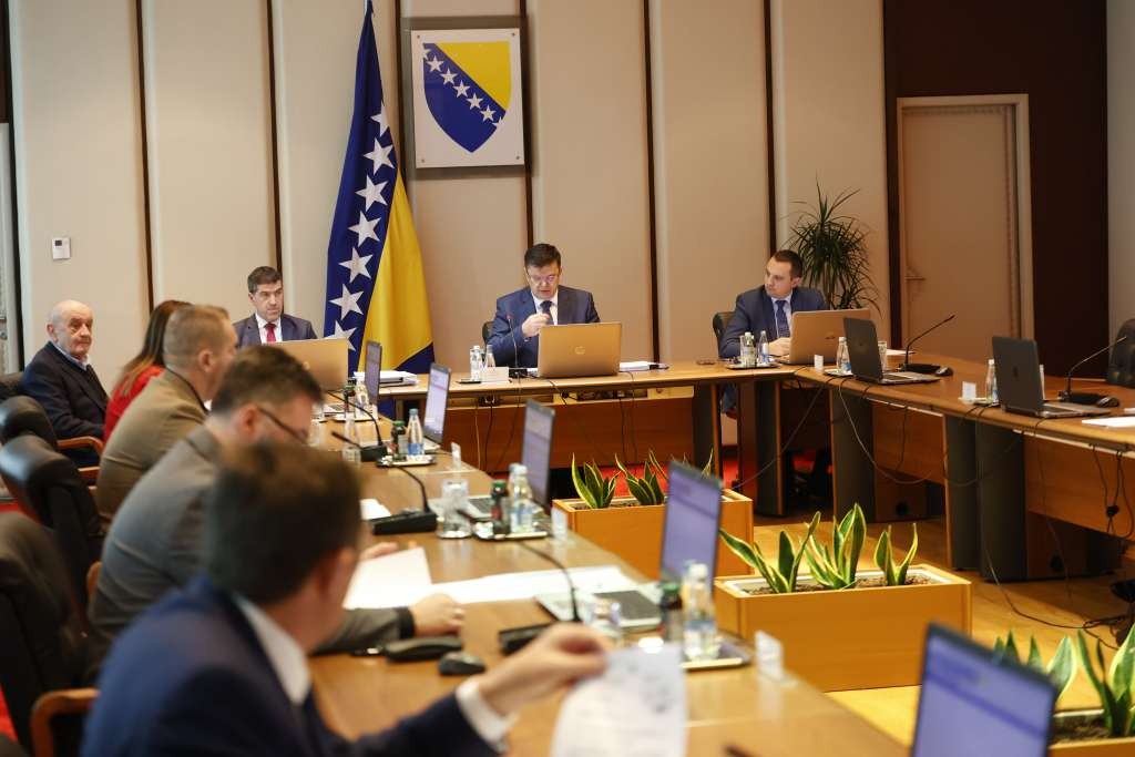 Sporan dnevni red: Odgođena sjednica Vijeća ministara