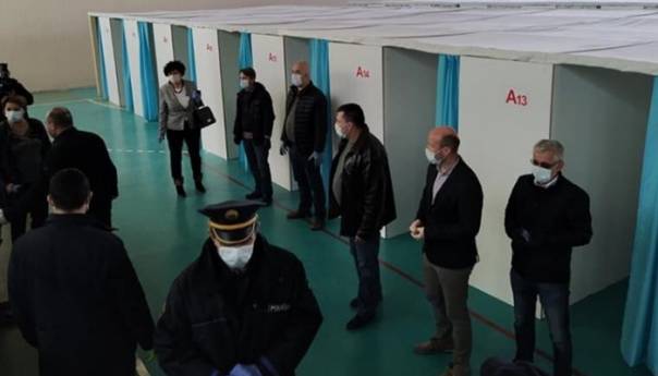 Sportska dvorana cazinske medrese prostor za prinudnu izolaciju u USK