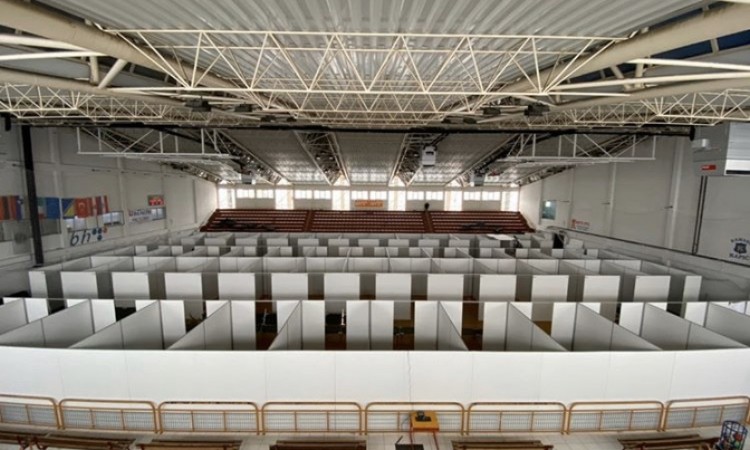 Sportska dvorana u Cazinu pretvorena u opremljeni izolatorij