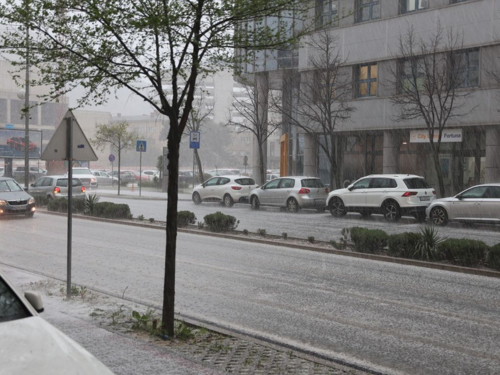 Sprema se nevrijeme: Udari vjetra do 80 km/h