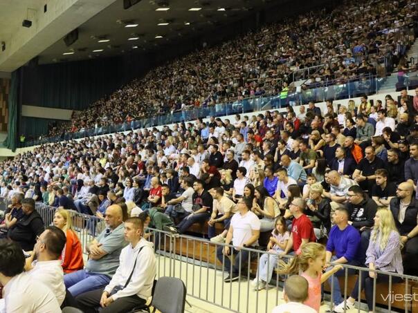 Spektakl u Skenderiji, utakmica godine za Bosnu