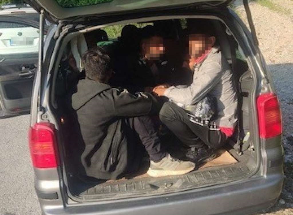 Spriječeno krijumčarenje 12 državljana Afganistana