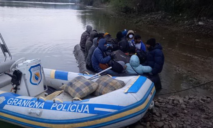 Spriječeno krijumčarenje 26 migranata na Drini