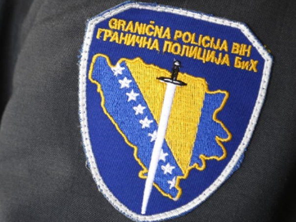 Spriječeno krijumčarenje 31 migranta, dvojac uhapšen