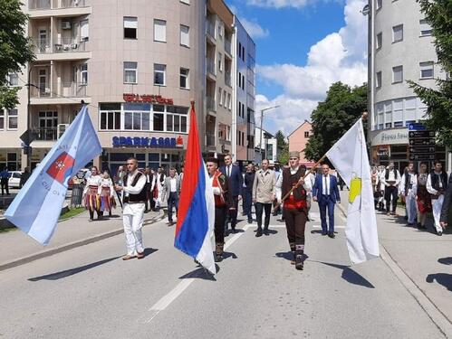 Sraman defile u Prijedoru: Veličanje zločina i etničkog čišćenja