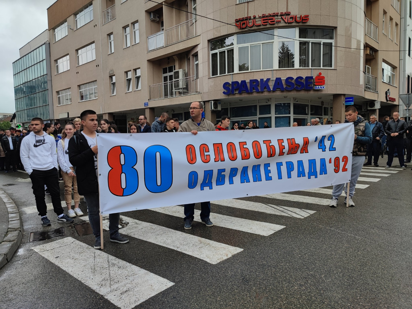 Sramno: Sa skupa u Prijedoru poručuju da su 'bijele trake laž'