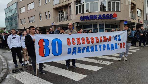 Sramno: Sa skupa u Prijedoru poručuju da su 'bijele trake laž'